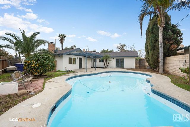 1936 Birchwood Court, Bakersfield, CA 93309