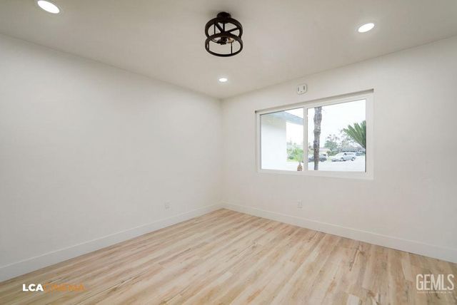 1936 Birchwood Court, Bakersfield, CA 93309