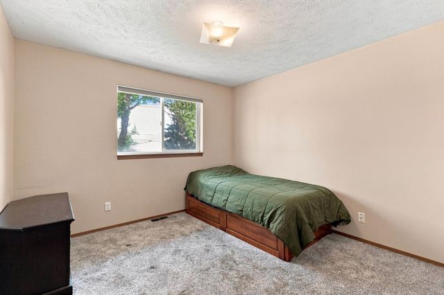 633 N Grant St, Medical Lake, WA 99022