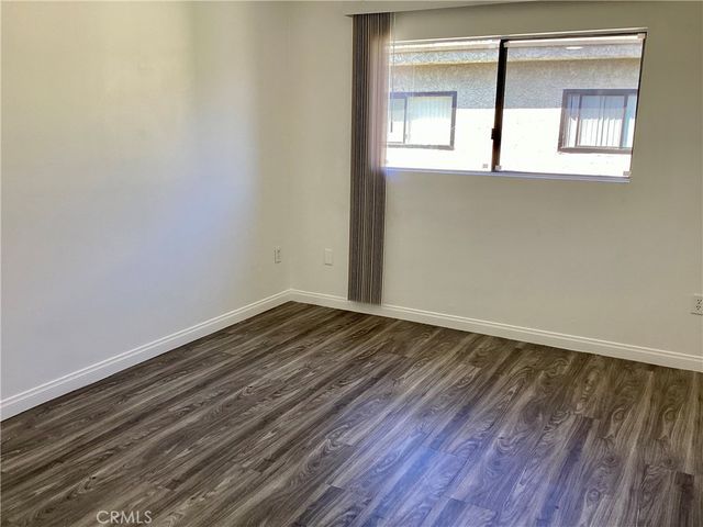 17836 Killion Street A, Encino, CA 91316