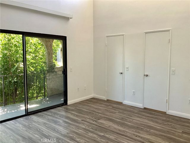 17836 Killion Street A, Encino, CA 91316