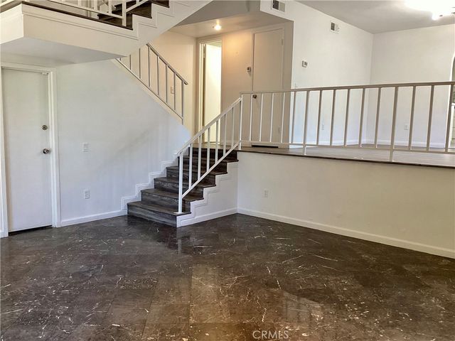 17836 Killion Street A, Encino, CA 91316