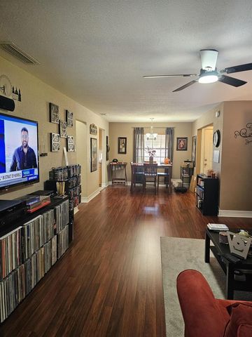 200 COUNTRY CLUB Drive 108, Largo, FL 33771