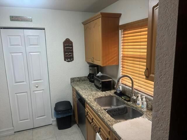 200 COUNTRY CLUB Drive 108, Largo, FL 33771