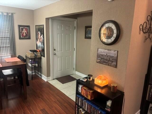 200 COUNTRY CLUB Drive 108, Largo, FL 33771