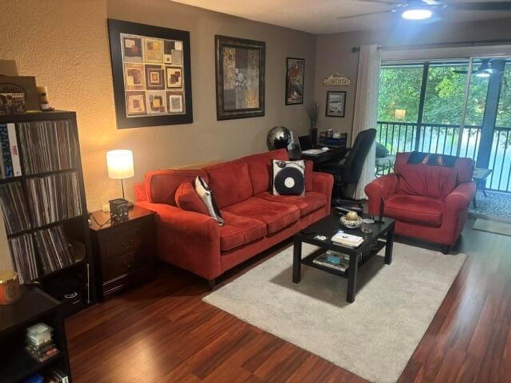 200 COUNTRY CLUB Drive 108, Largo, FL 33771
