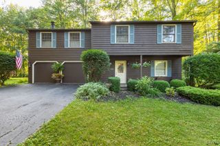 8742 Tallwood Ridge, Lysander, NY 13027