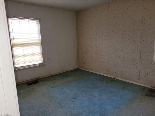 5404 Ropley Drive, Greensboro, NC 27455