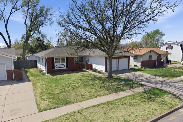 1939 W Dallas St, Wichita, KS 67217