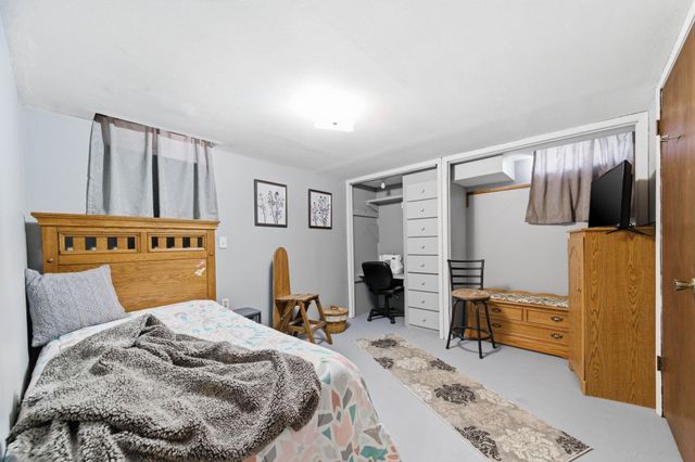 1939 W Dallas St, Wichita, KS 67217