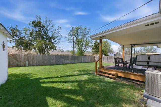 1939 W Dallas St, Wichita, KS 67217