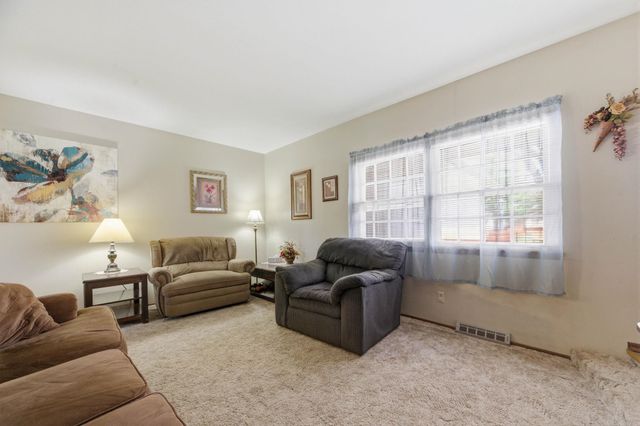 1939 W Dallas St, Wichita, KS 67217