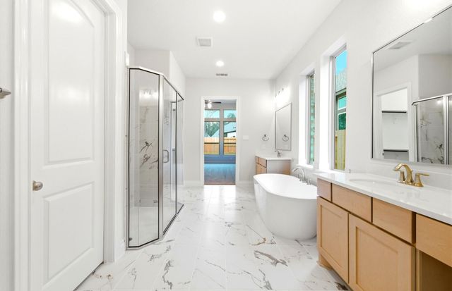 9730 Roaring River Falls Lane, Porter, TX 77365