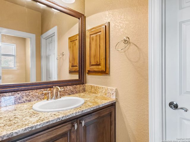 24850 Fairway Springs, San Antonio, TX 78260