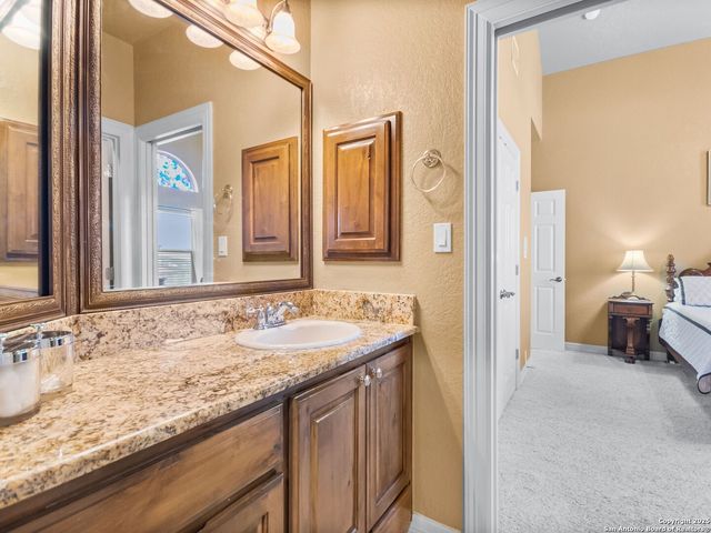 24850 Fairway Springs, San Antonio, TX 78260
