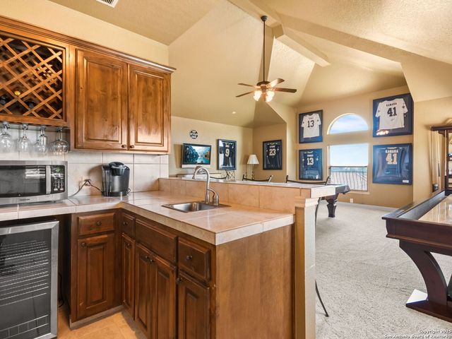 24850 Fairway Springs, San Antonio, TX 78260