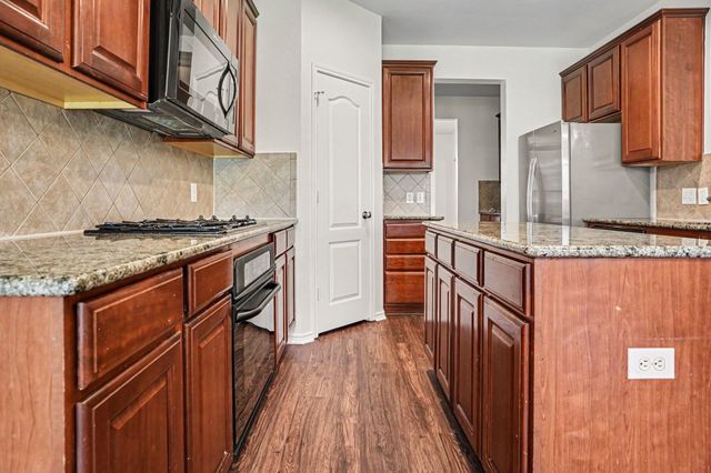 2836 Tranquilo, Grand Prairie, TX 75054
