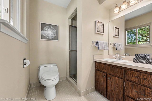 2911 Walmsley Circle Drive, Orion Charter Township, MI 48360