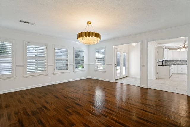 2 Rolling Hills Circle, Denton, TX 76205