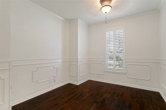 2 Rolling Hills Circle, Denton, TX 76205