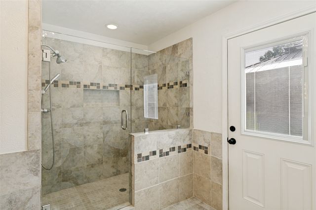 2 Rolling Hills Circle, Denton, TX 76205
