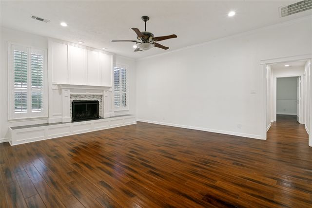 2 Rolling Hills Circle, Denton, TX 76205