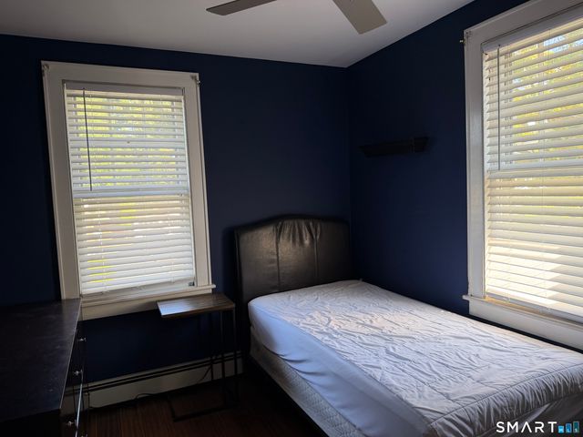15 Overland Avenue, Bridgeport, CT 06606