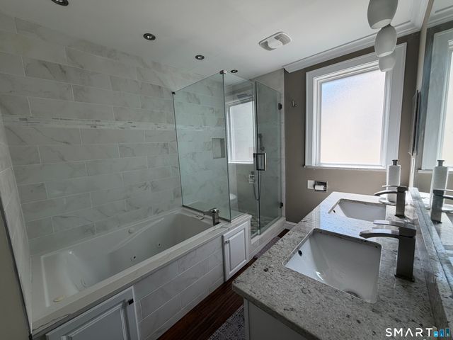 15 Overland Avenue, Bridgeport, CT 06606