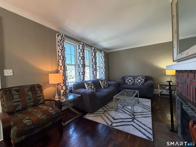 15 Overland Avenue, Bridgeport, CT 06606