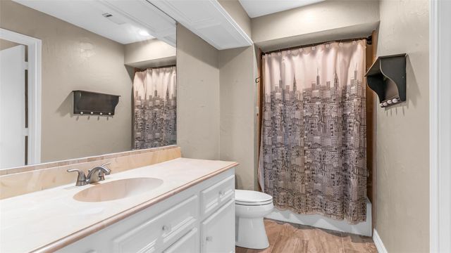 2607 Laurel Ridge Drive, Houston, TX 77345