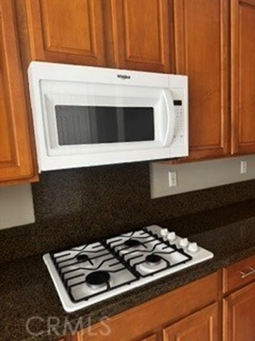 13946 Topeka Ct, Corona, CA 92880