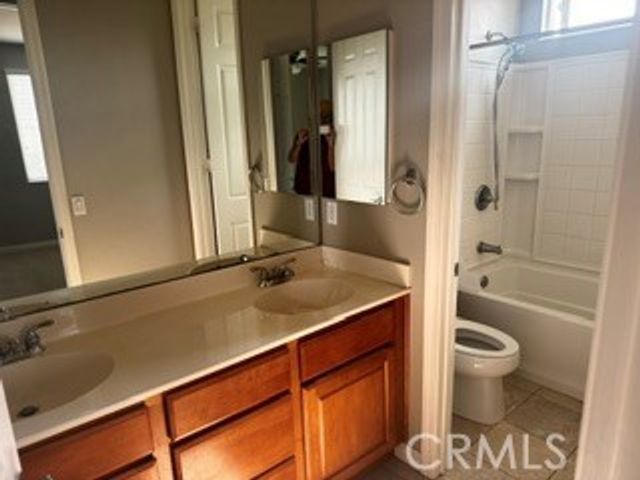 13946 Topeka Ct, Corona, CA 92880