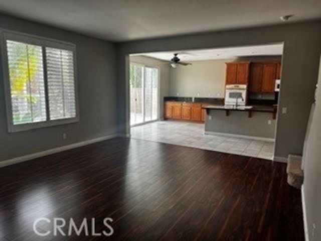 13946 Topeka Ct, Corona, CA 92880