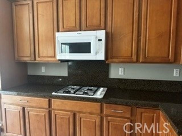 13946 Topeka Ct, Corona, CA 92880