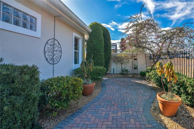 10626 WOODCHASE CIRCLE, Orlando, FL 32836