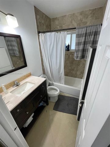 4920 SW 27th Avenue, Fort Lauderdale, FL 33312