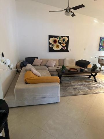 4920 SW 27th Avenue, Fort Lauderdale, FL 33312