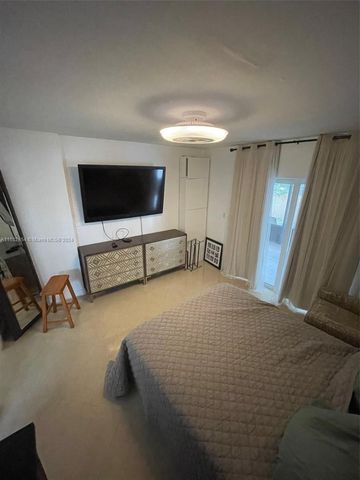 4920 SW 27th Avenue, Fort Lauderdale, FL 33312