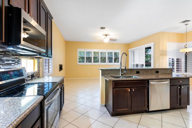 3366 Harness Circle, Lake Worth, FL 33449