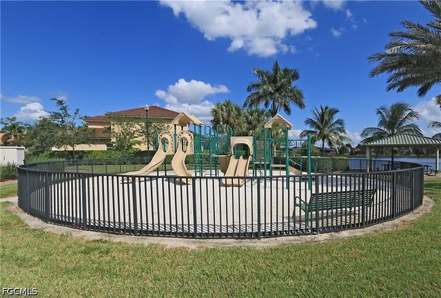 17007 Tremont ST, Fort Myers, FL 33908