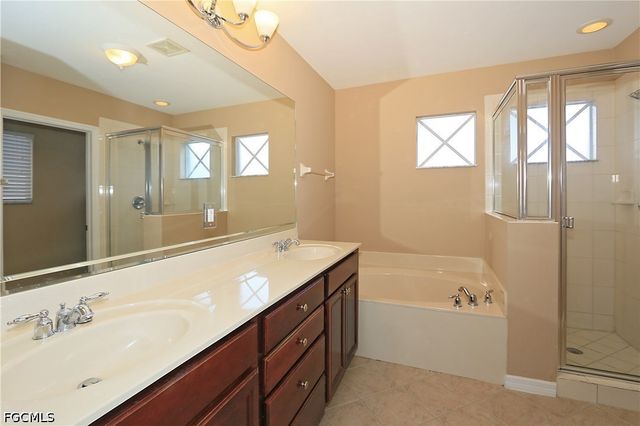 17007 Tremont ST, Fort Myers, FL 33908