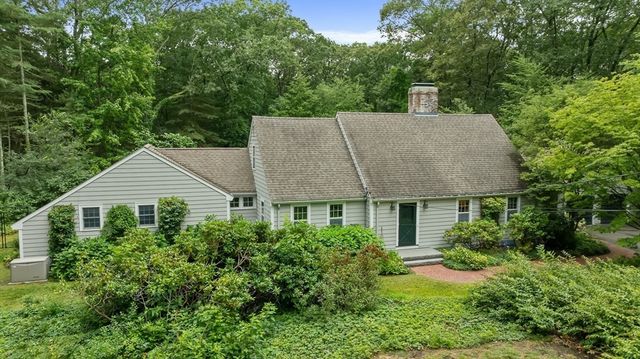 50 Three Ponds, Wayland, MA 01778