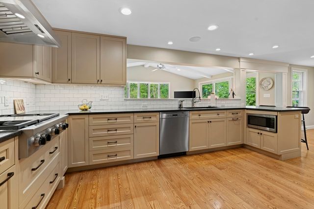 50 Three Ponds, Wayland, MA 01778