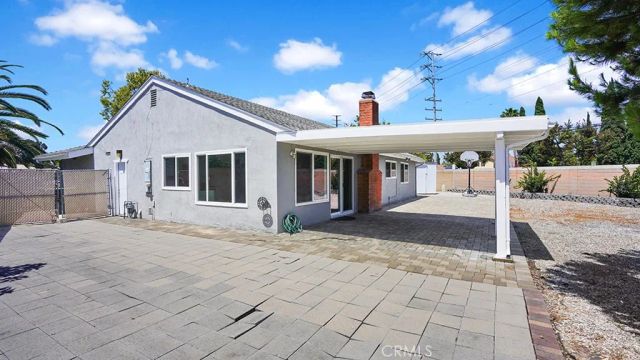 902 W Alpine, Santa Ana, CA 92707