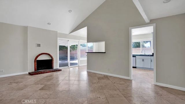 902 W Alpine, Santa Ana, CA 92707