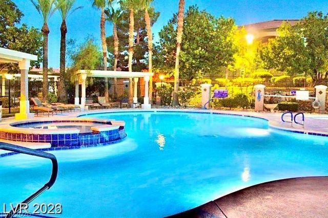 950 Seven Hills Drive 3027, Henderson, NV 89052