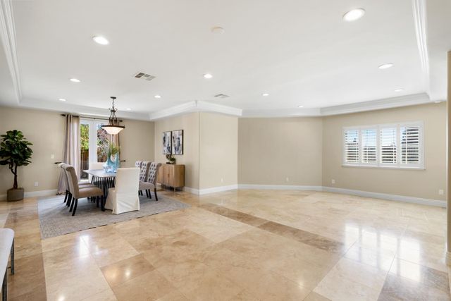 600 Landrise Ct, Folsom, CA 95630