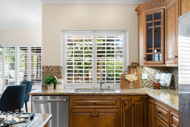 600 Landrise Ct, Folsom, CA 95630