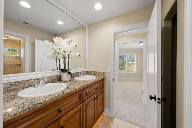 600 Landrise Ct, Folsom, CA 95630