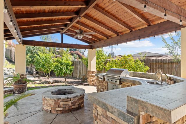 600 Landrise Ct, Folsom, CA 95630